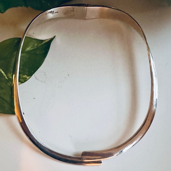 Taxco Jewelry - 925 Taxco Collar Necklace - Sterling Silver, Hinged, approx 100g, Mexico